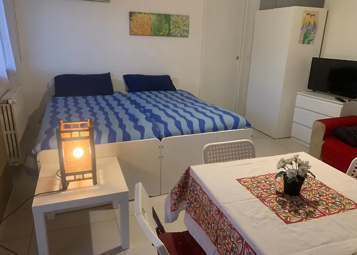 Onlyroomsrho