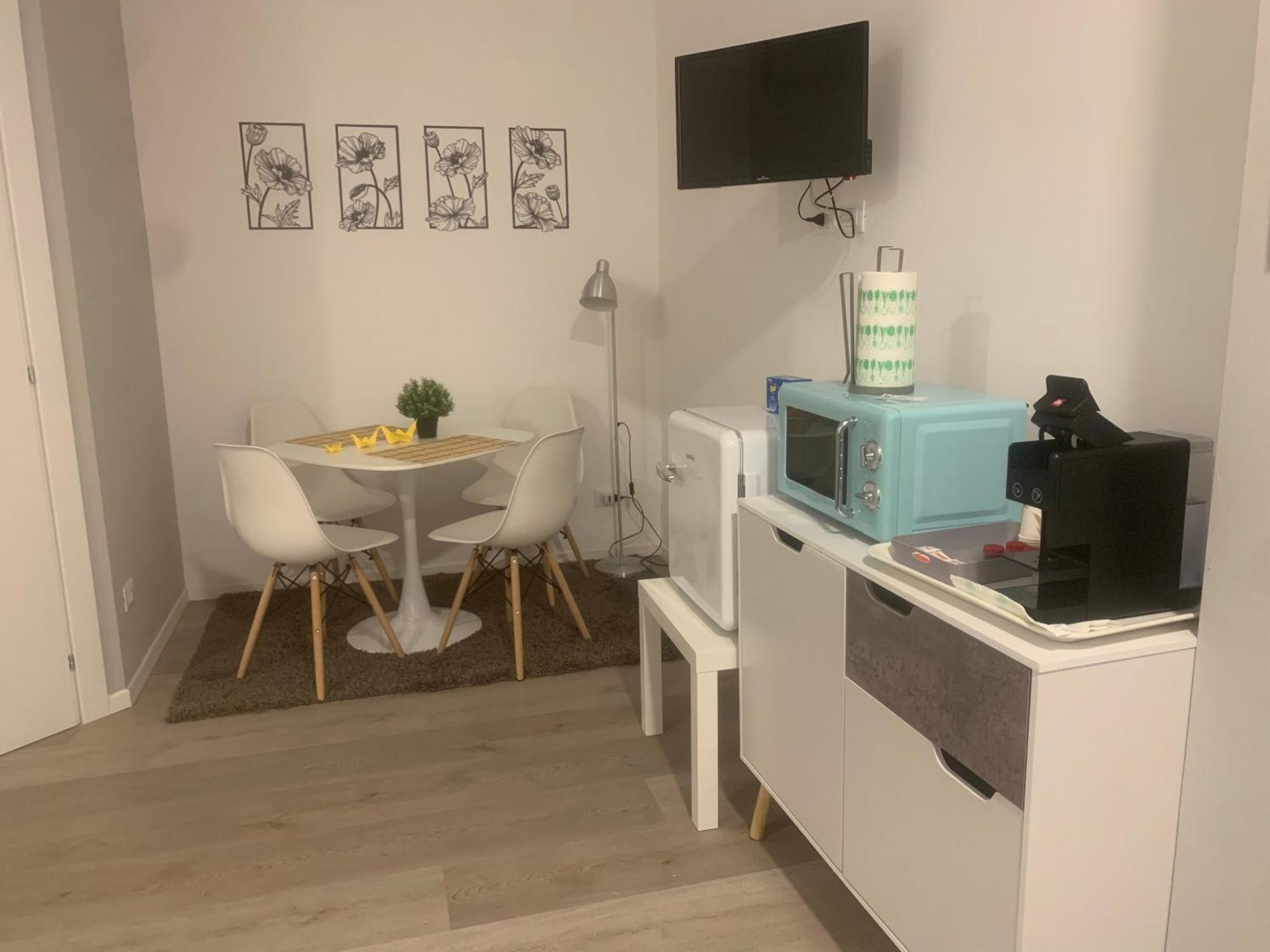 Onlyroomsrho *
